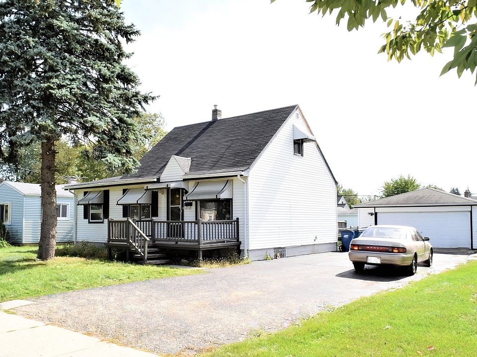1st image of 353 E Dickens Ave