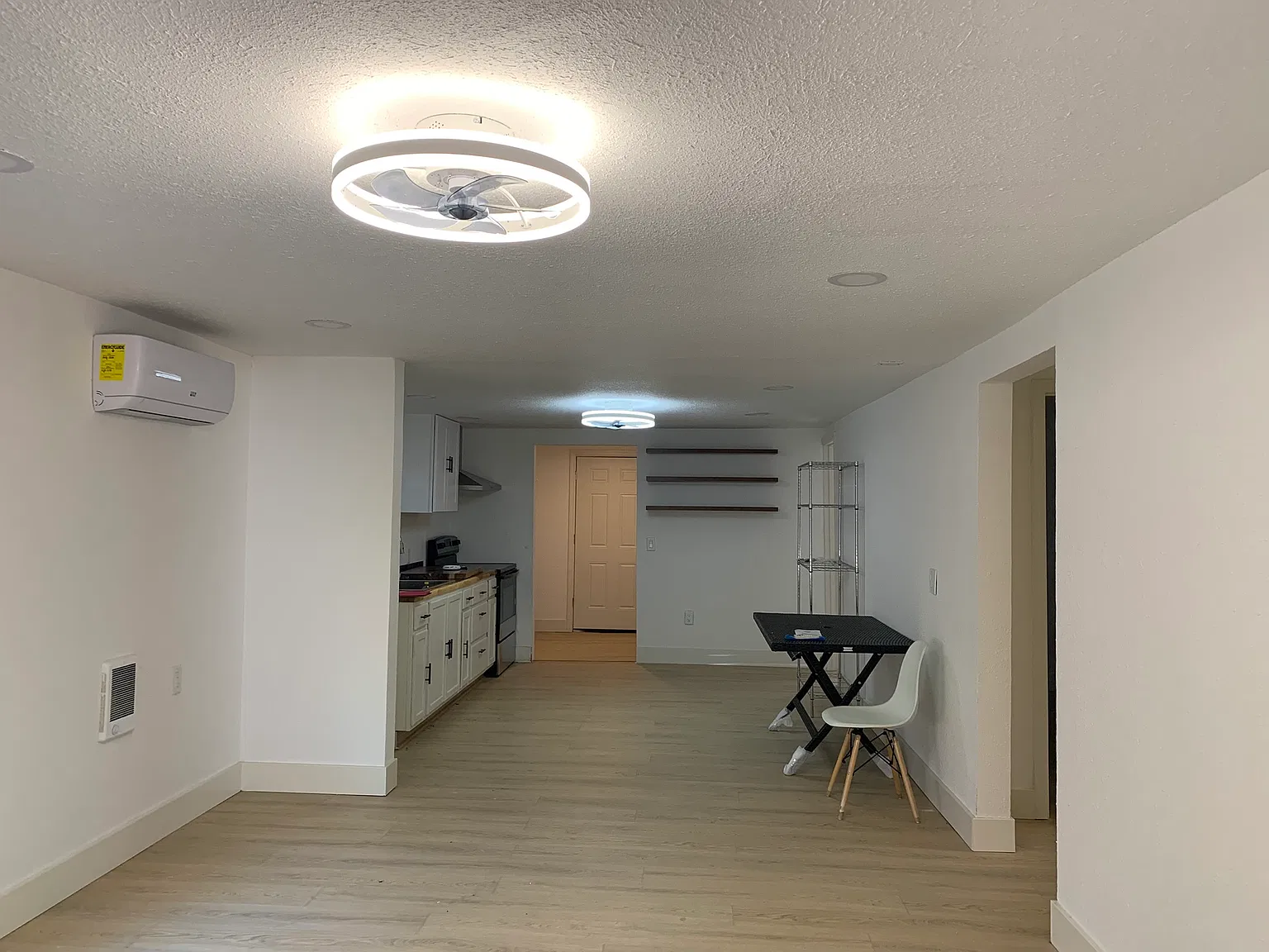 3 bed, 909 sqft, $1,800 — Photo 4