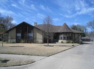 1001 Michael Sean Ct, Bedford, TX 76021