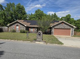 386 Meloney Dr, Hinesville, GA 31313