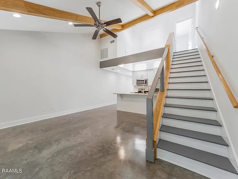102 Oak Plains Aly — Photo 6