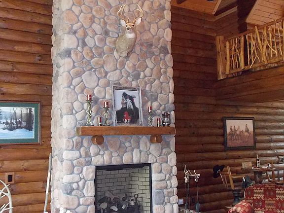 5th image of 165 Woodloch Dr