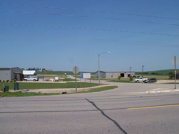 4th image of 275 Industrial Dr