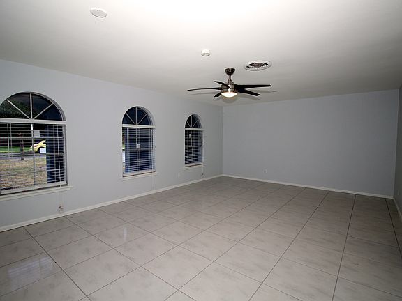 2nd image of 1300 Oriole Avenue