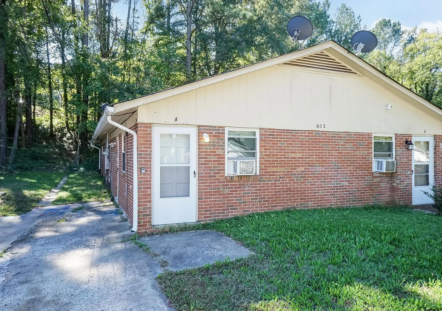 Two Bedroom Home! — Photo 1