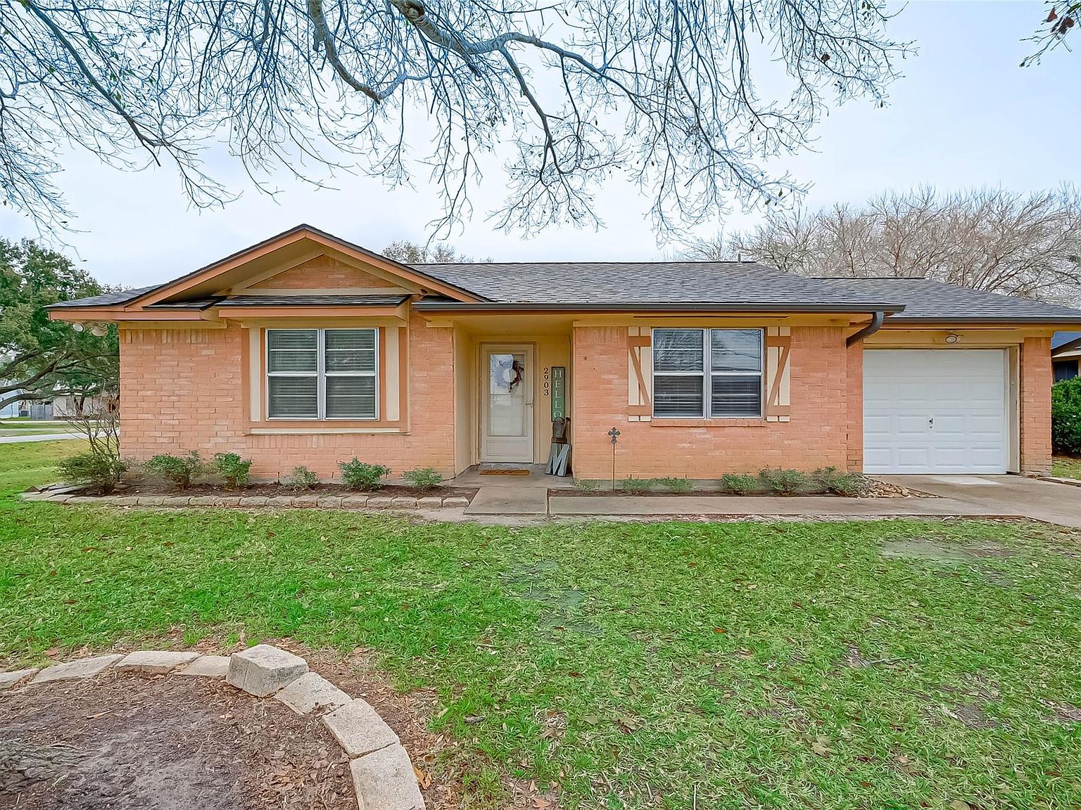 2903 North Ave, Needville, TX 77461 Zillow