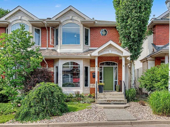 9130 100a Ave NW, Edmonton, AB T5H 4N7