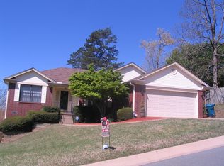 41 Springridge Dr, Little Rock, AR 72211