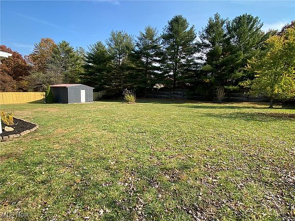 4th image of 108 Brandi Dr