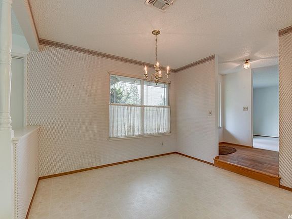 4th image of 7977 Coral Oak Way