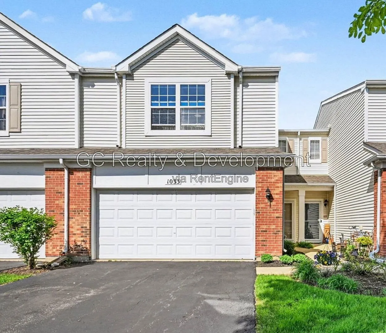3 bed, 1.5 bath, 1520 sqft, $2,795 — Photo 1