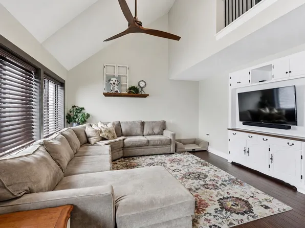 5 Tsienneto Road #75, Derry, NH 03038