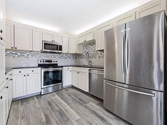 5th image of 2101 White Pine Circle #D
