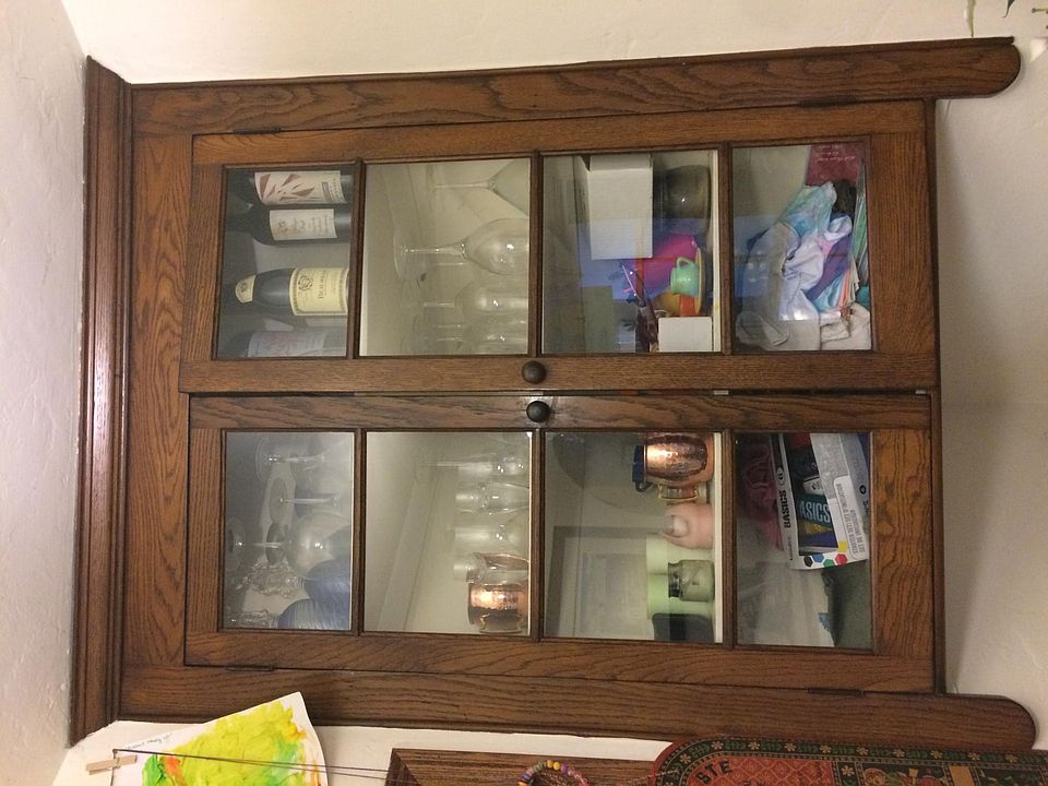 Cute built in cabinets