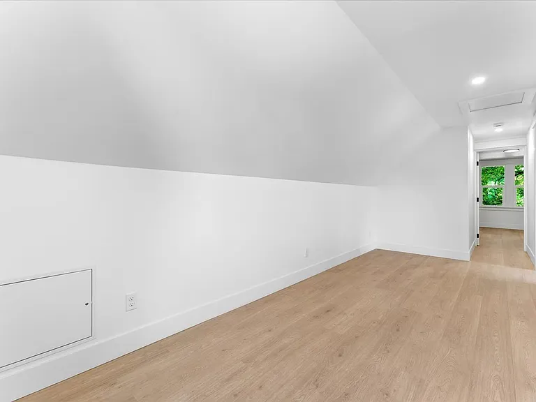 4535 NE Cleveland Ave — Photo 26