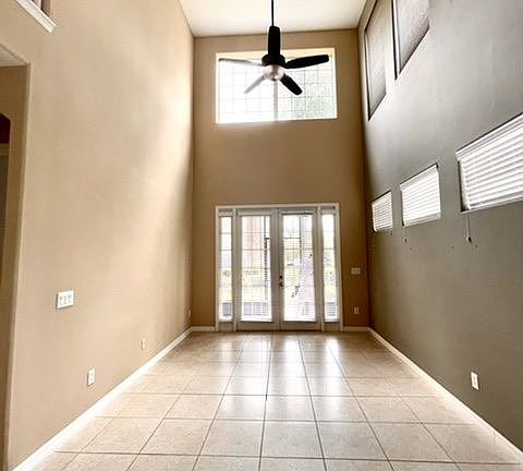 5th image of 15814 Woodland Spring Ct #Us