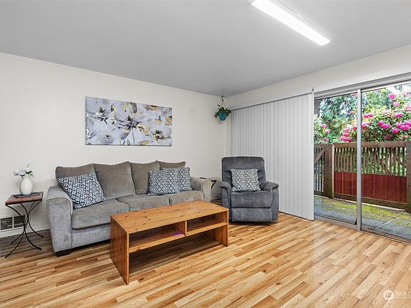 5th image of 4807 180th Street SW #E106