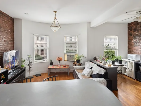 802 Tremont St APT 3, Roxbury, MA 02118