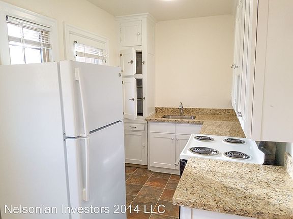 5th image of 4403 SW Admiral Way #5291916