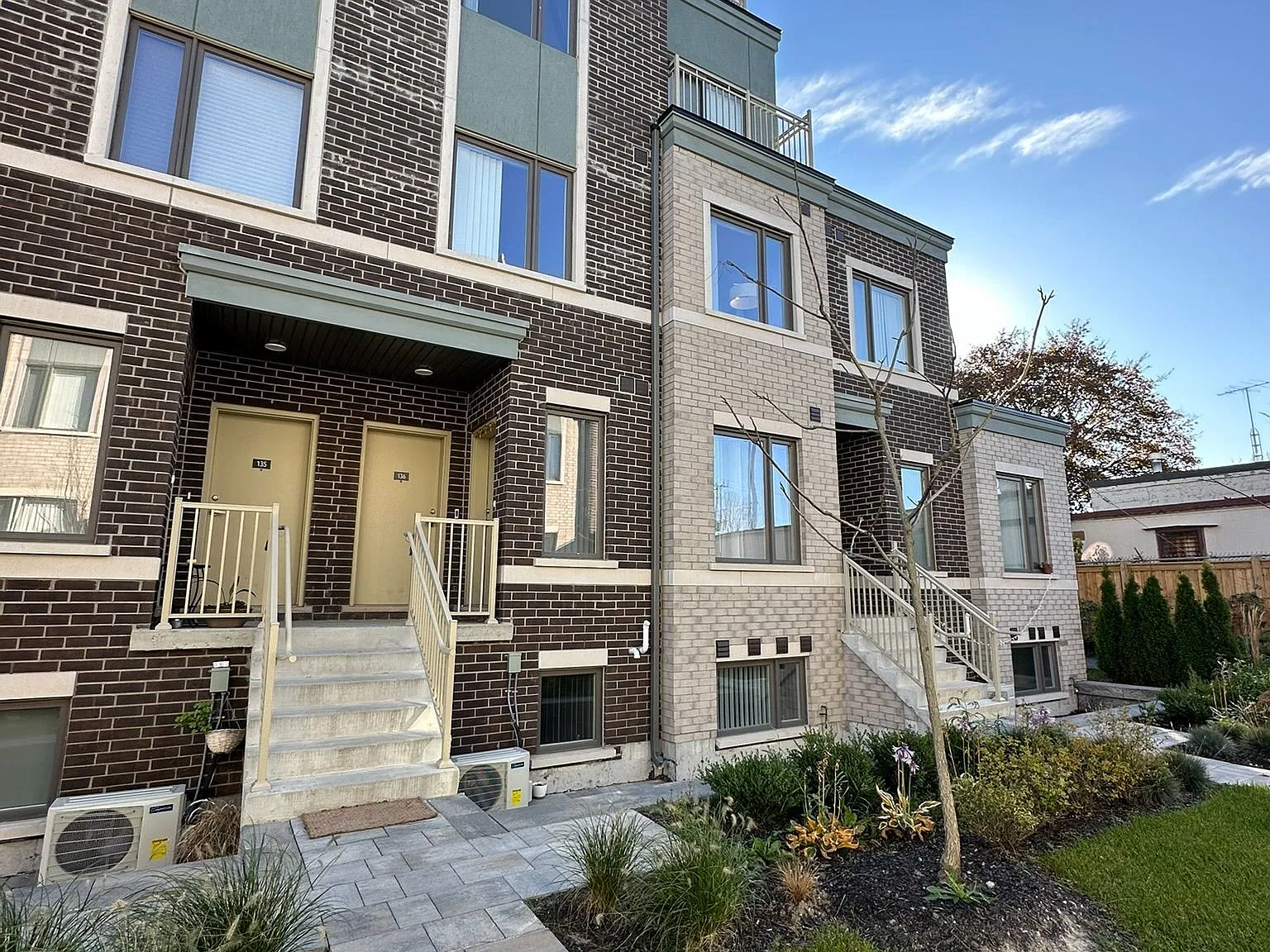 2 bed, $2,750 — Photo 1