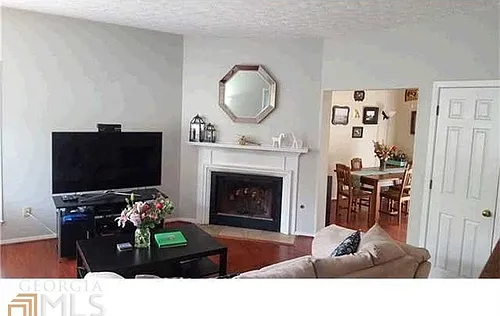 1201 Wedgewood Ct Photo 1