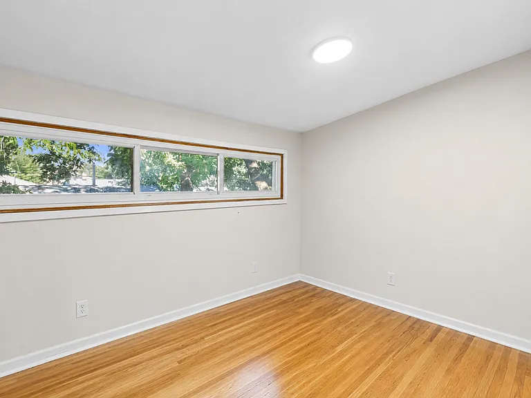 7221 Nicollet Ave S — Photo 23