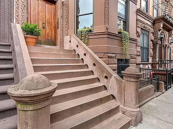 105 W 118th St, New York, NY 10026