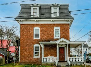 1 Cram Ave, Pittsfield, NH 03263