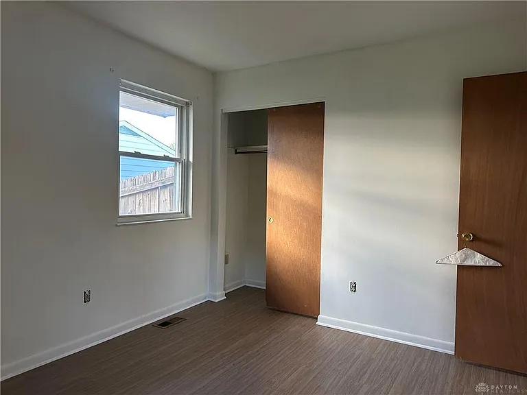2824 Pinegrove Dr — Photo 9