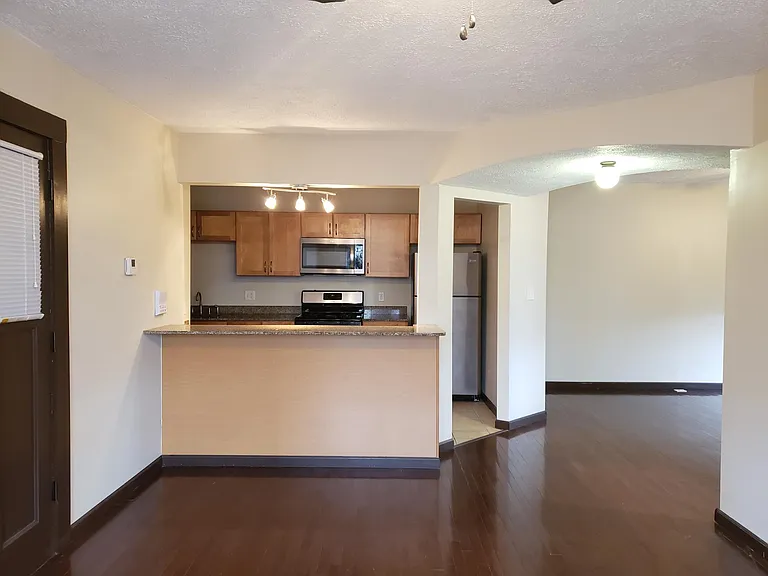 2301 S Spring Ave #C — Photo 1