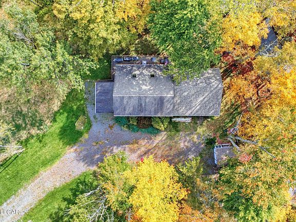3rd image of 46 Forest Ln