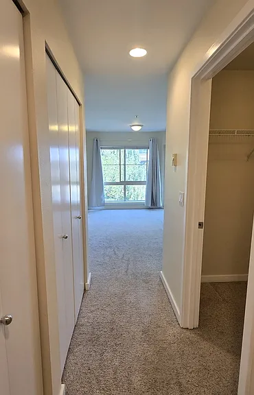 701 Galer St #605 — Photo 15
