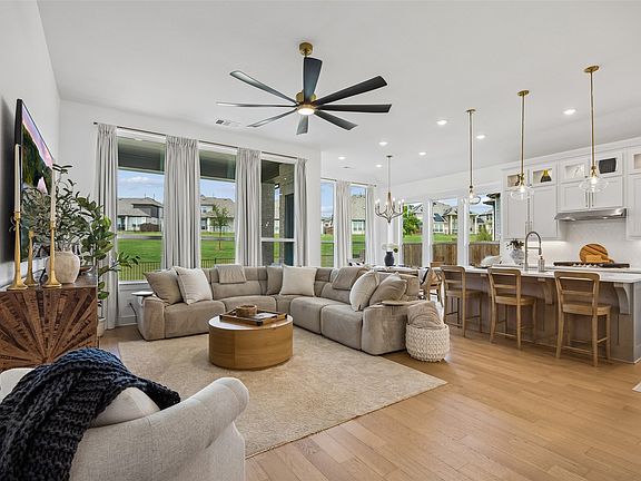 4th image of 2123 Charming Forge Rd