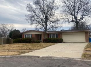 3 Colonial Ct, Florissant, MO