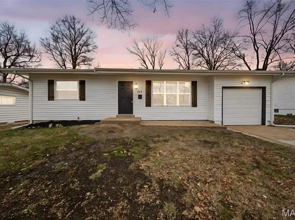 9224 Ellison Dr, Saint Louis, MO 63136