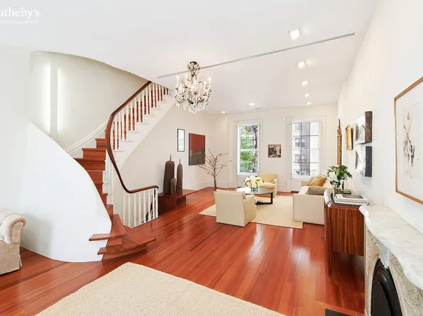 225 E 62nd St, New York, NY 10065