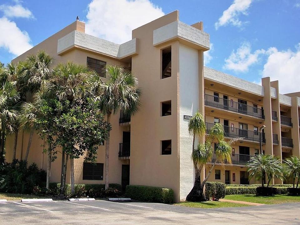 4670 Lucerne Lakes Front