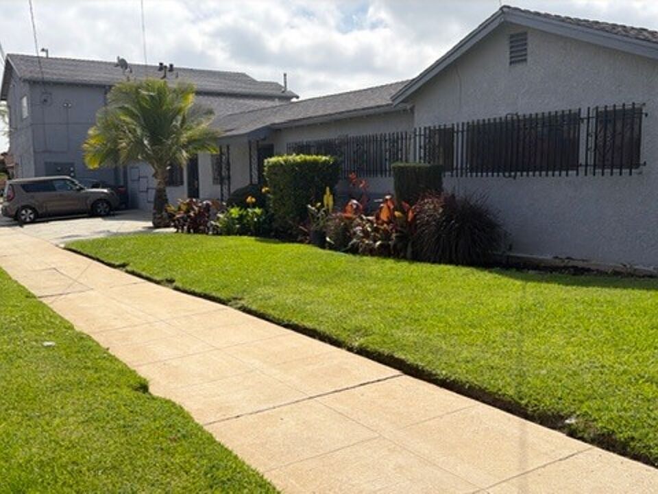1st image of 3410 W 78th Pl