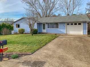 314 Corona Loop Rd, Roseburg, OR 97471