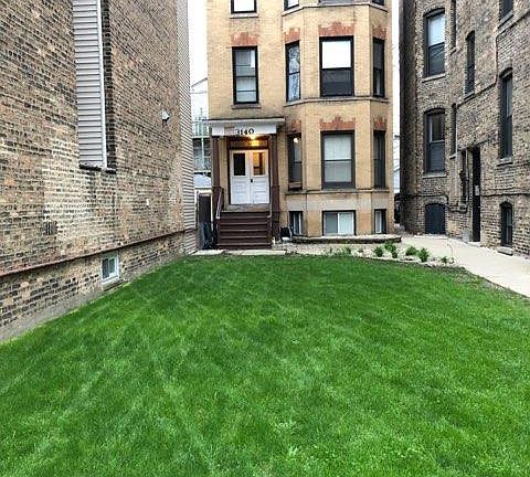 2nd image of 3140 N Kenmore Ave #1