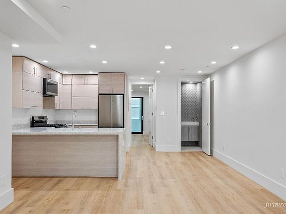 2nd image of 4445 18th St #4445A