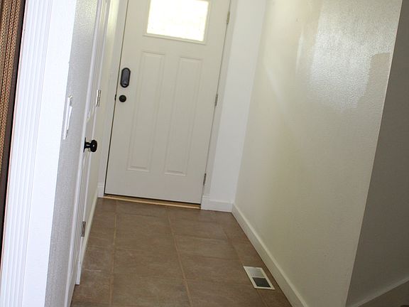 3rd image of 1816 Marshall Ave
