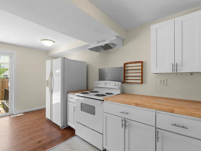 10289 Daystar Ct — Photo 6
