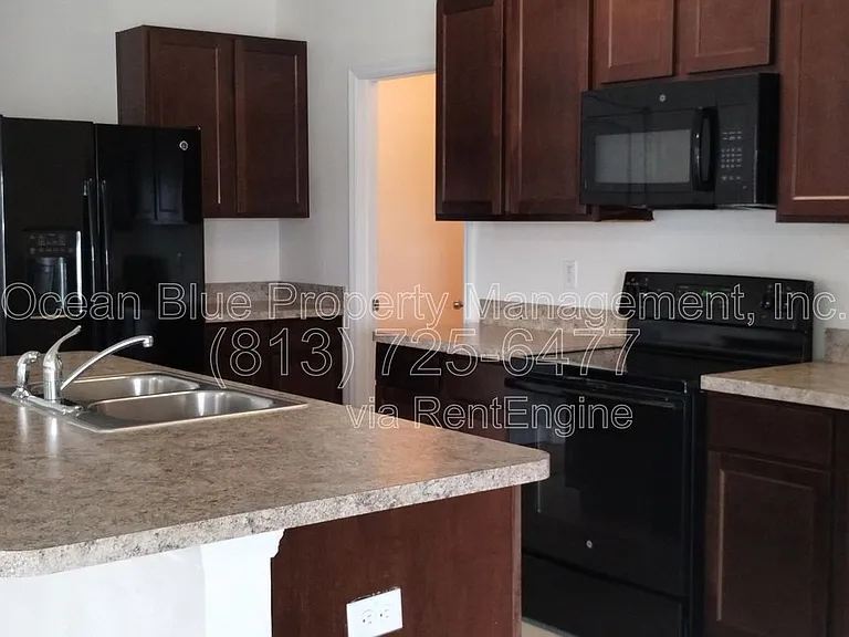 10532 Whispering Hammock Dr — Photo 3