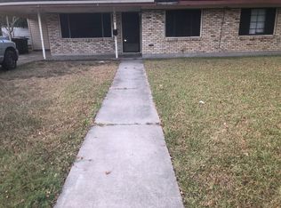 2006 E Anaqua Ave, Victoria, TX 77901