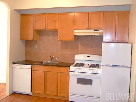 Rented by Bellmarc Realty | media 2