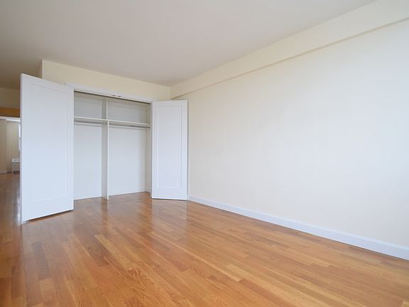 The Capri - Bedroom - GCC-12K