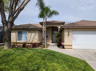 2305 Riverview Dr, Madera, CA 93637
