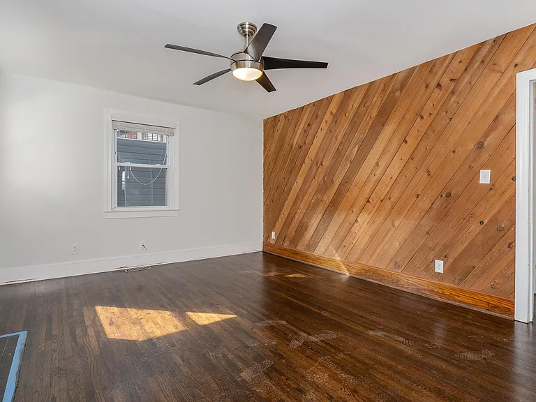 800 McDonald Ave — Photo 24