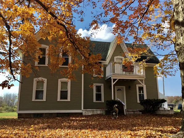 7709 Silverwood Rd, North Branch, MI 48461